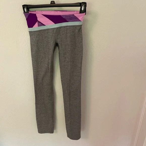 Ivivva Lululemon Girls leggings - Picture 3 of 12